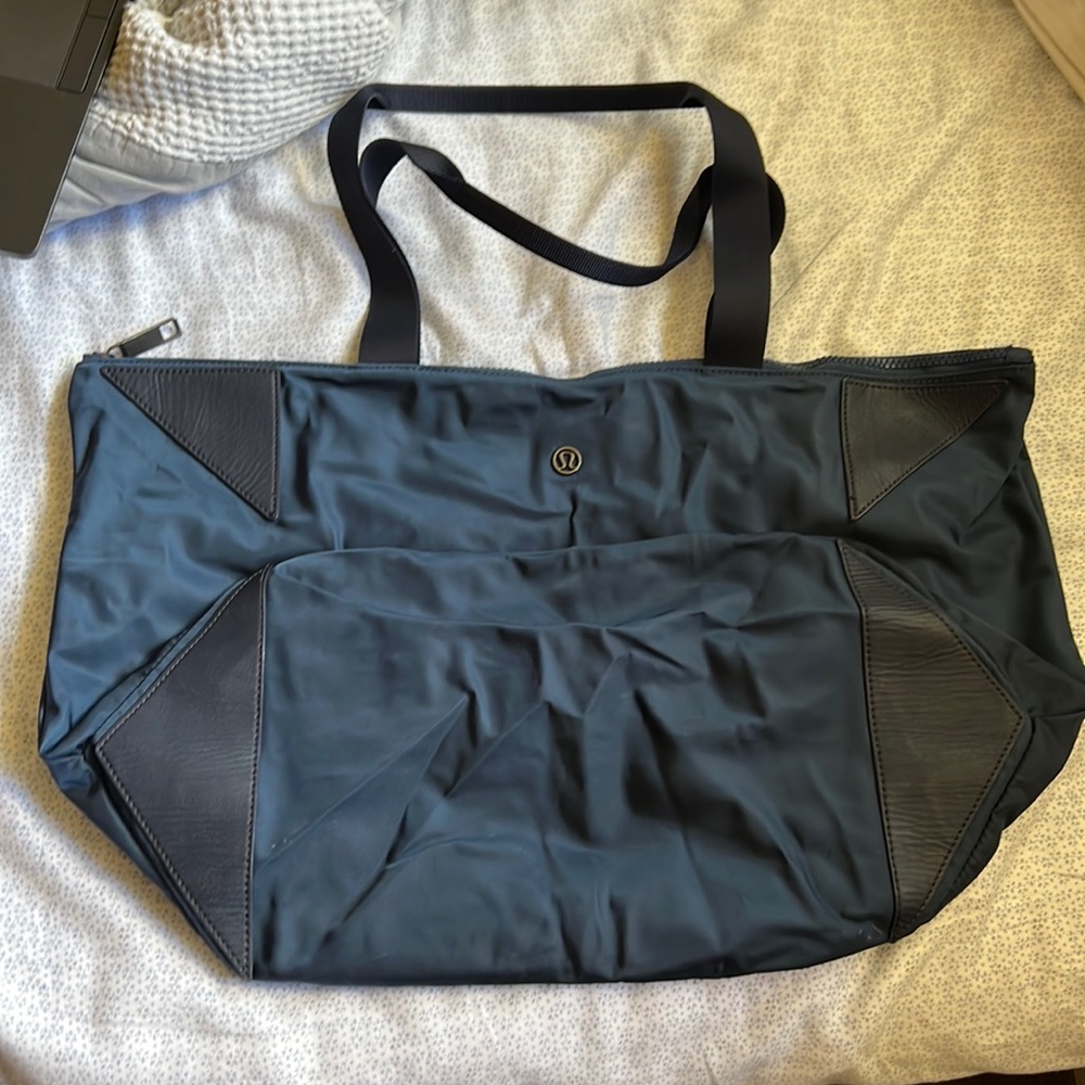 lululemon athletica Blue Tote Bag